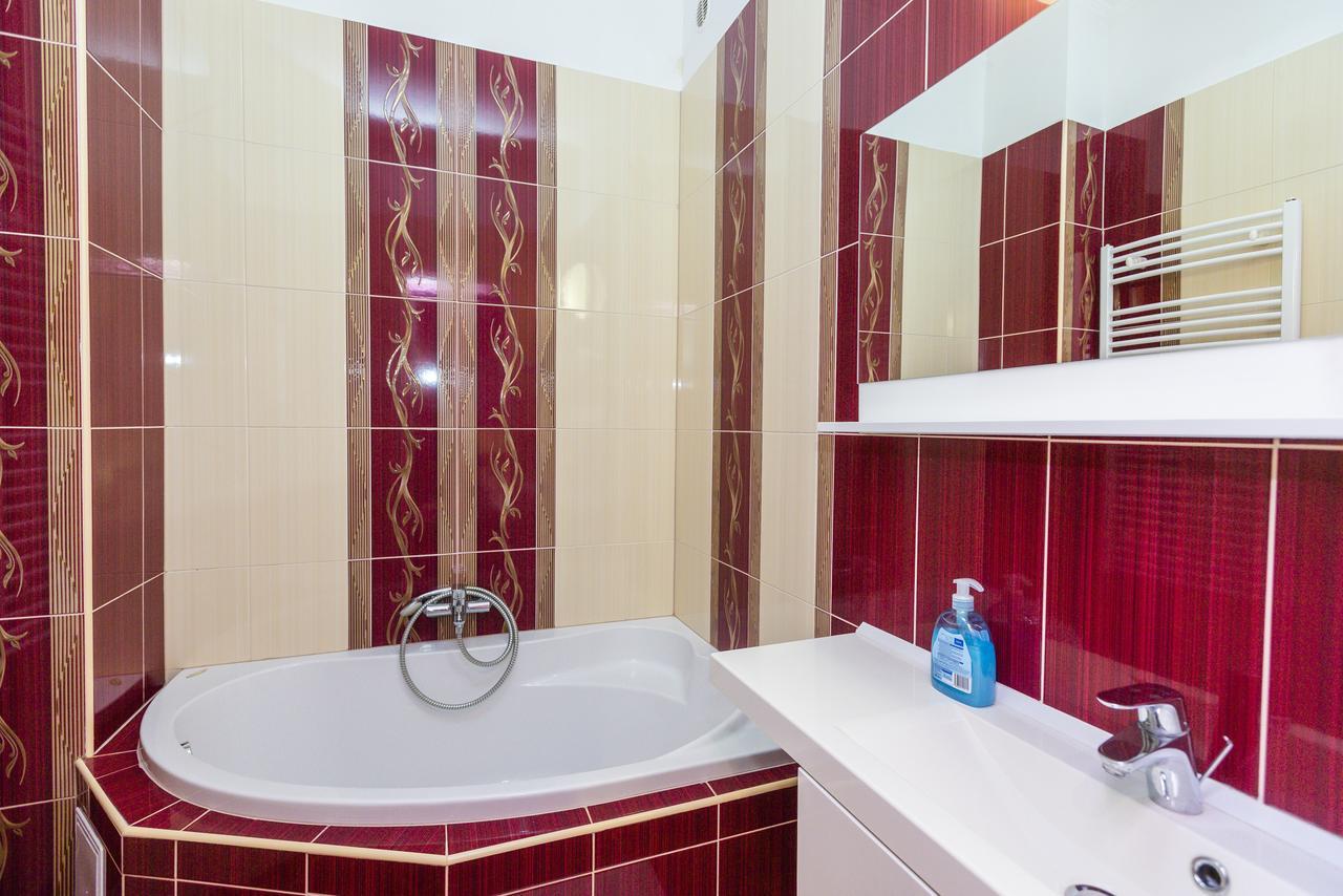 Almafa Apartmanhaz エゲル エクステリア 写真