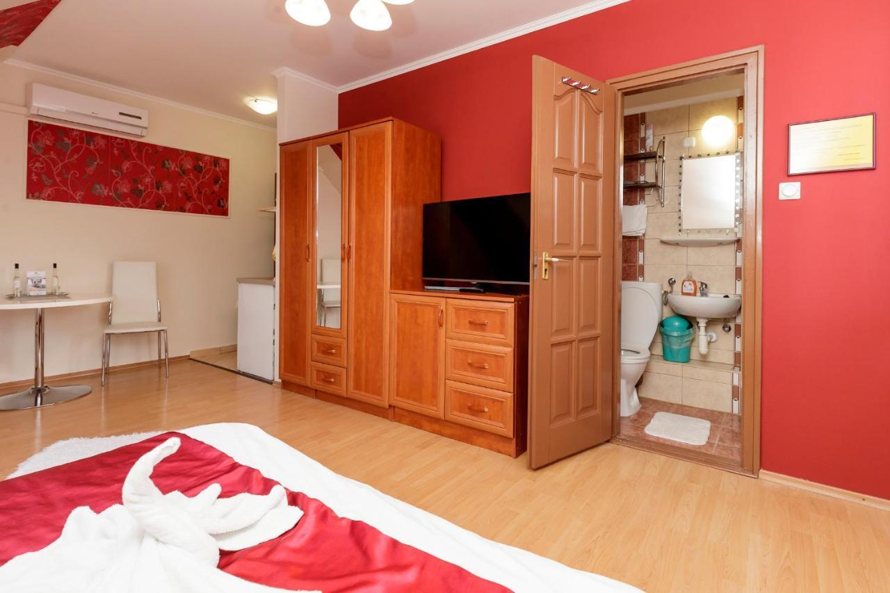 Almafa Apartmanhaz エゲル エクステリア 写真